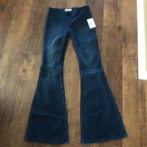 Free people flare stretch jean- make me an offer !